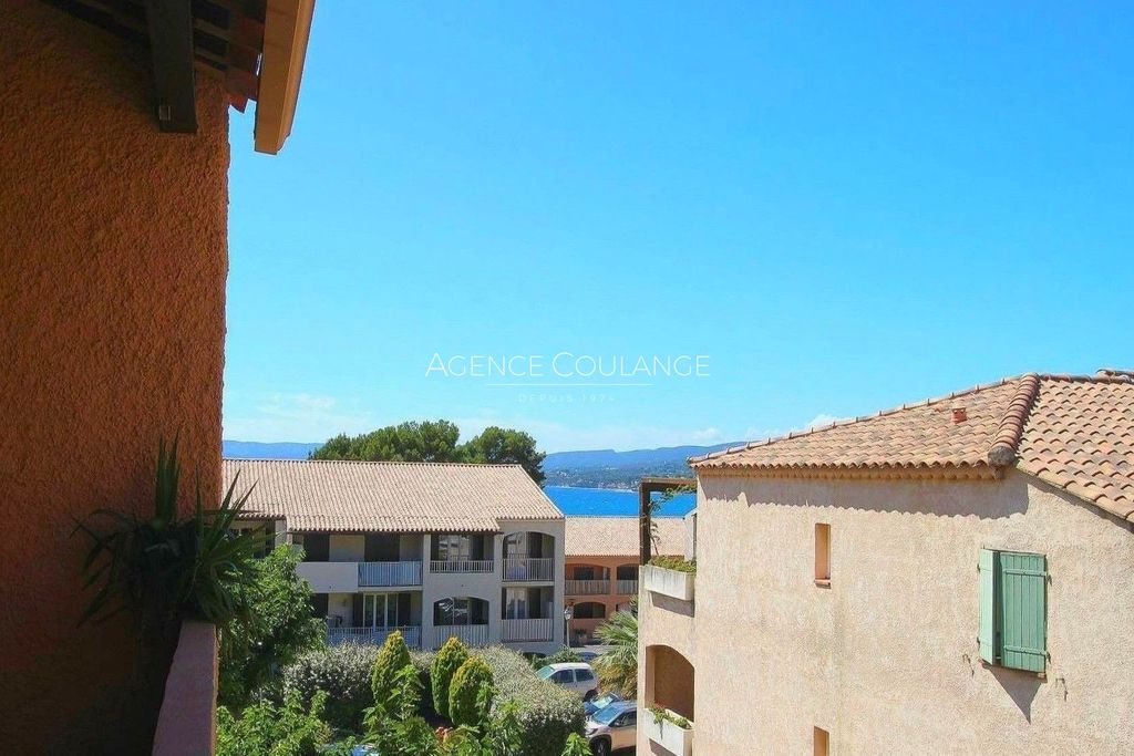 Achat appartement à vendre 2 pièces 45 m² - Saint-Cyr-sur-Mer