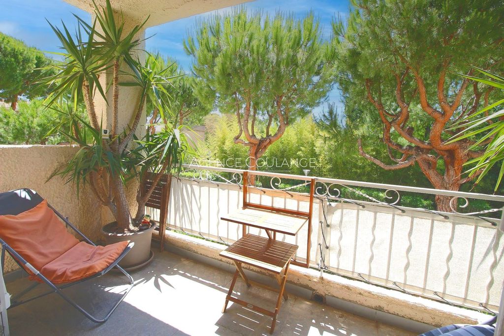 Achat appartement à vendre 3 pièces 58 m² - Saint-Cyr-sur-Mer