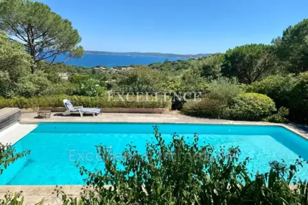 Achat maison à vendre 5 chambres 300 m² - Sainte-Maxime