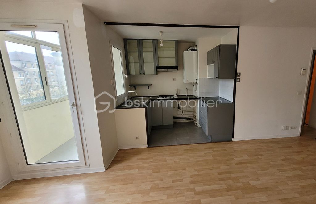 Achat appartement à vendre 2 pièces 46 m² - Bussy-Saint-Georges