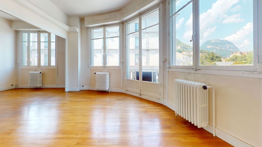 Achat appartement à vendre 5 pièces 118 m² - Grenoble