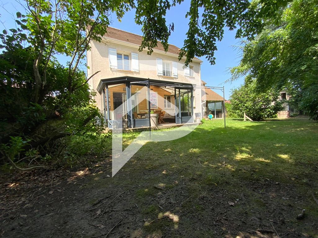 Achat maison à vendre 5 chambres 154 m² - Coignières