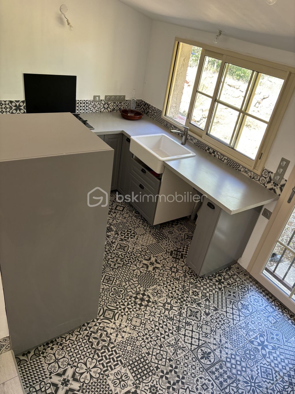 Achat maison à vendre 2 chambres 89 m² - Tourtour