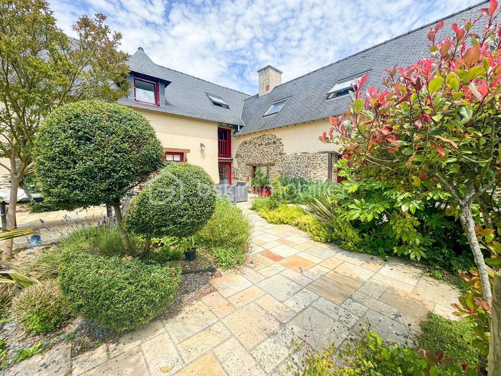 Achat maison à vendre 5 chambres 330 m² - Châteaugiron