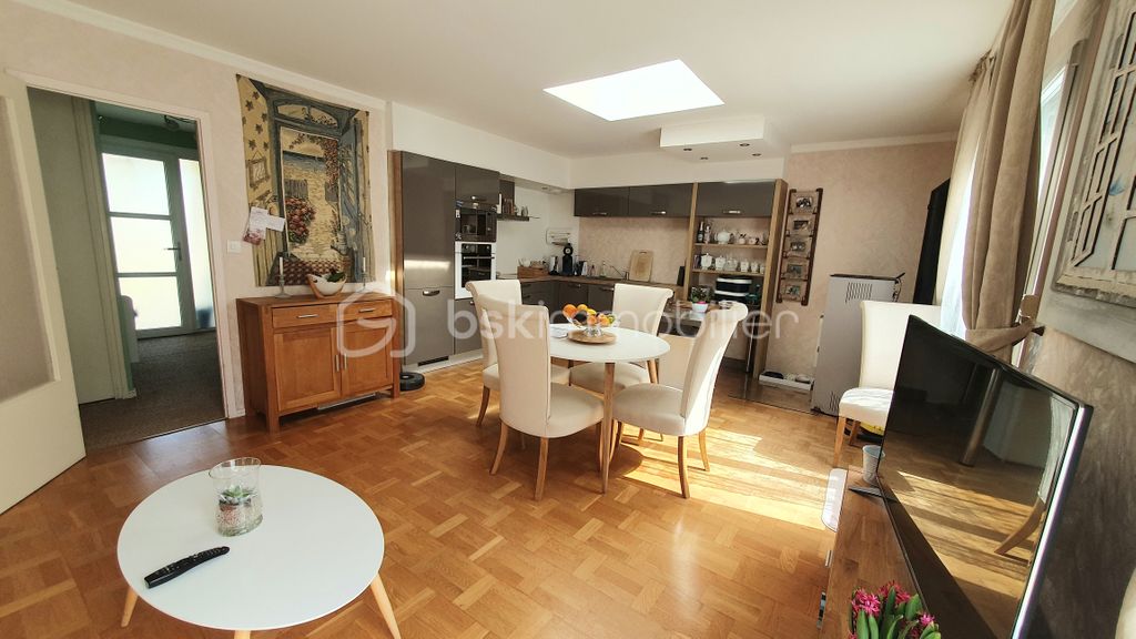 Achat maison à vendre 3 chambres 82 m² - Sainte-Adresse