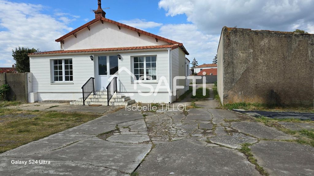 Achat maison à vendre 2 chambres 93 m² - Champagné-les-Marais