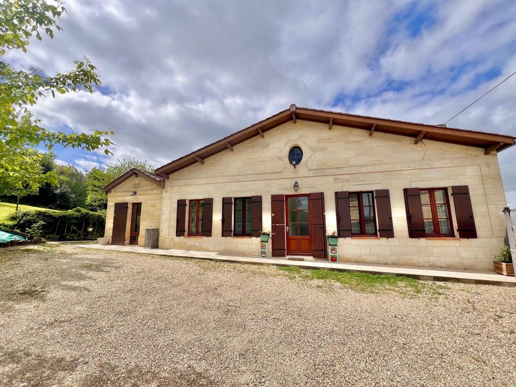 Achat maison à vendre 4 chambres 154 m² - Bourg