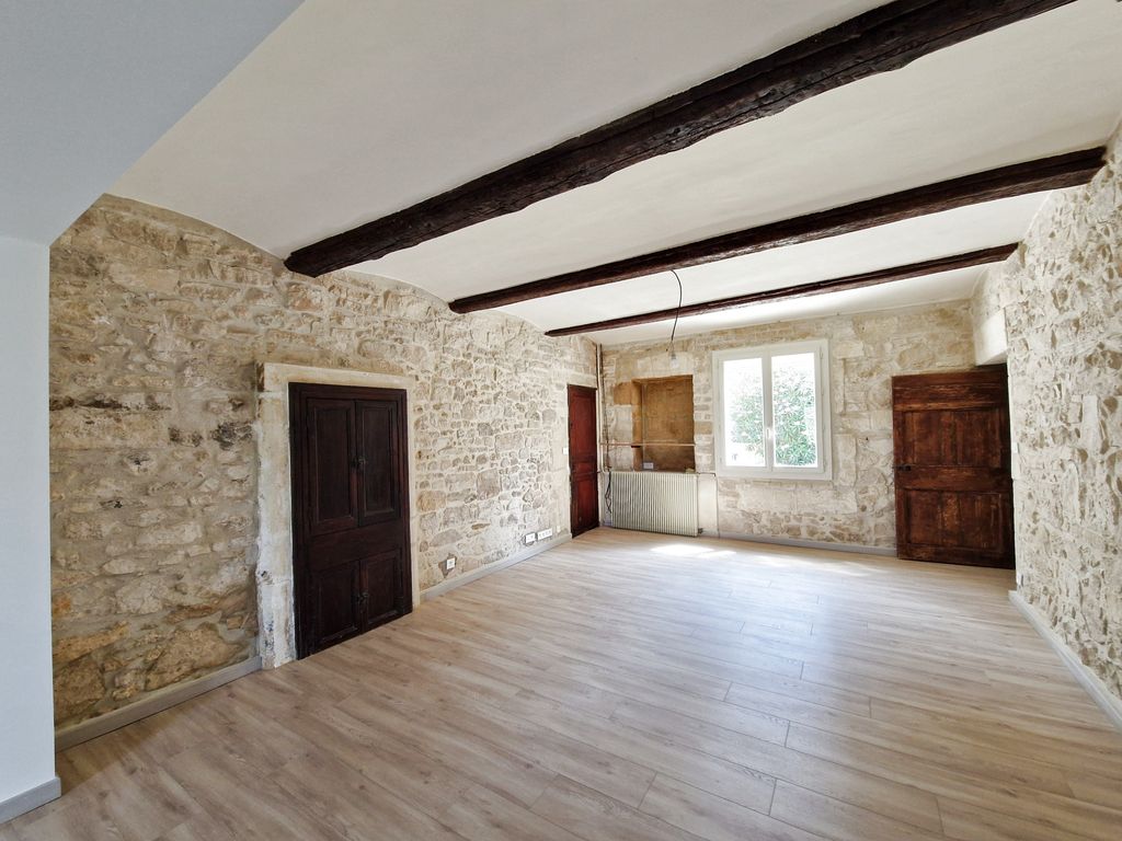 Achat maison à vendre 4 chambres 200 m² - Saussines