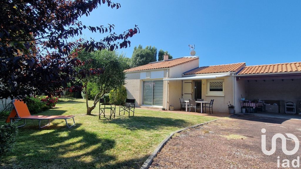 Achat maison à vendre 4 chambres 147 m² - Saint-Palais-sur-Mer