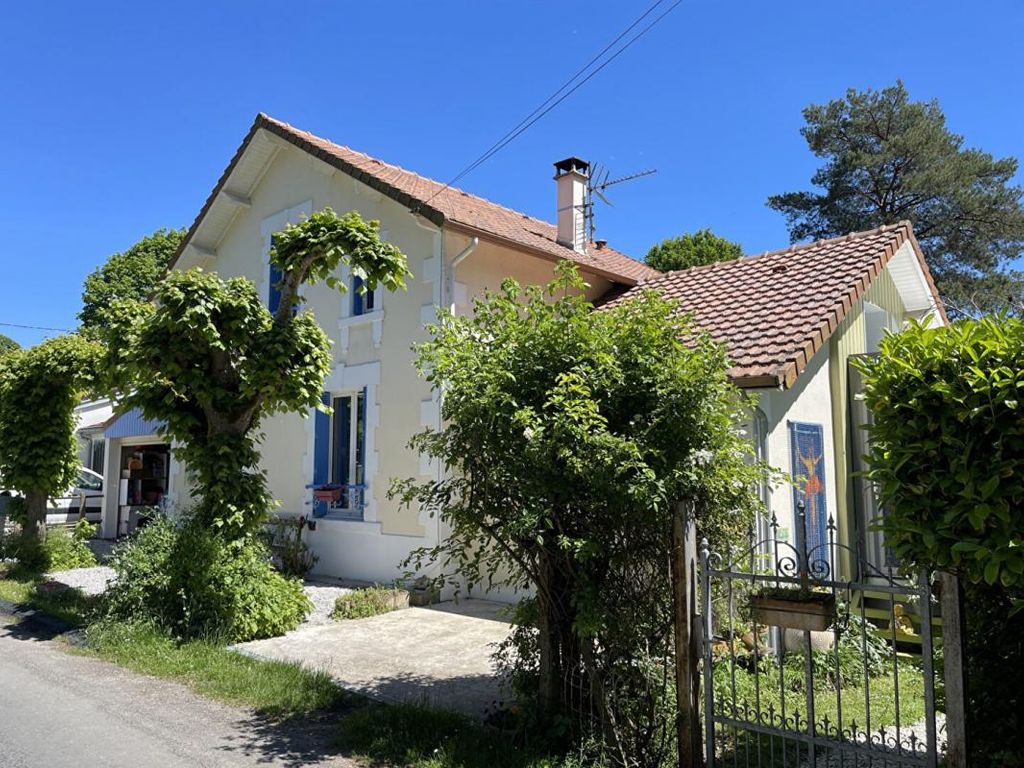 Achat maison à vendre 3 chambres 122 m² - Annesse-et-Beaulieu