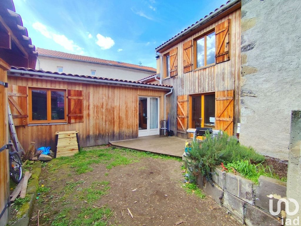 Achat maison à vendre 2 chambres 80 m² - Le Cheix