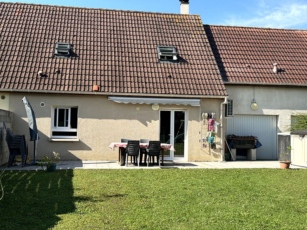 Achat maison à vendre 4 chambres 106 m² - Villeblevin