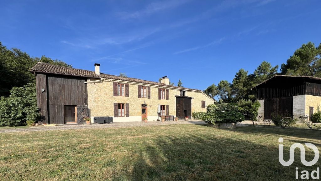 Achat maison à vendre 3 chambres 240 m² - Sigalens