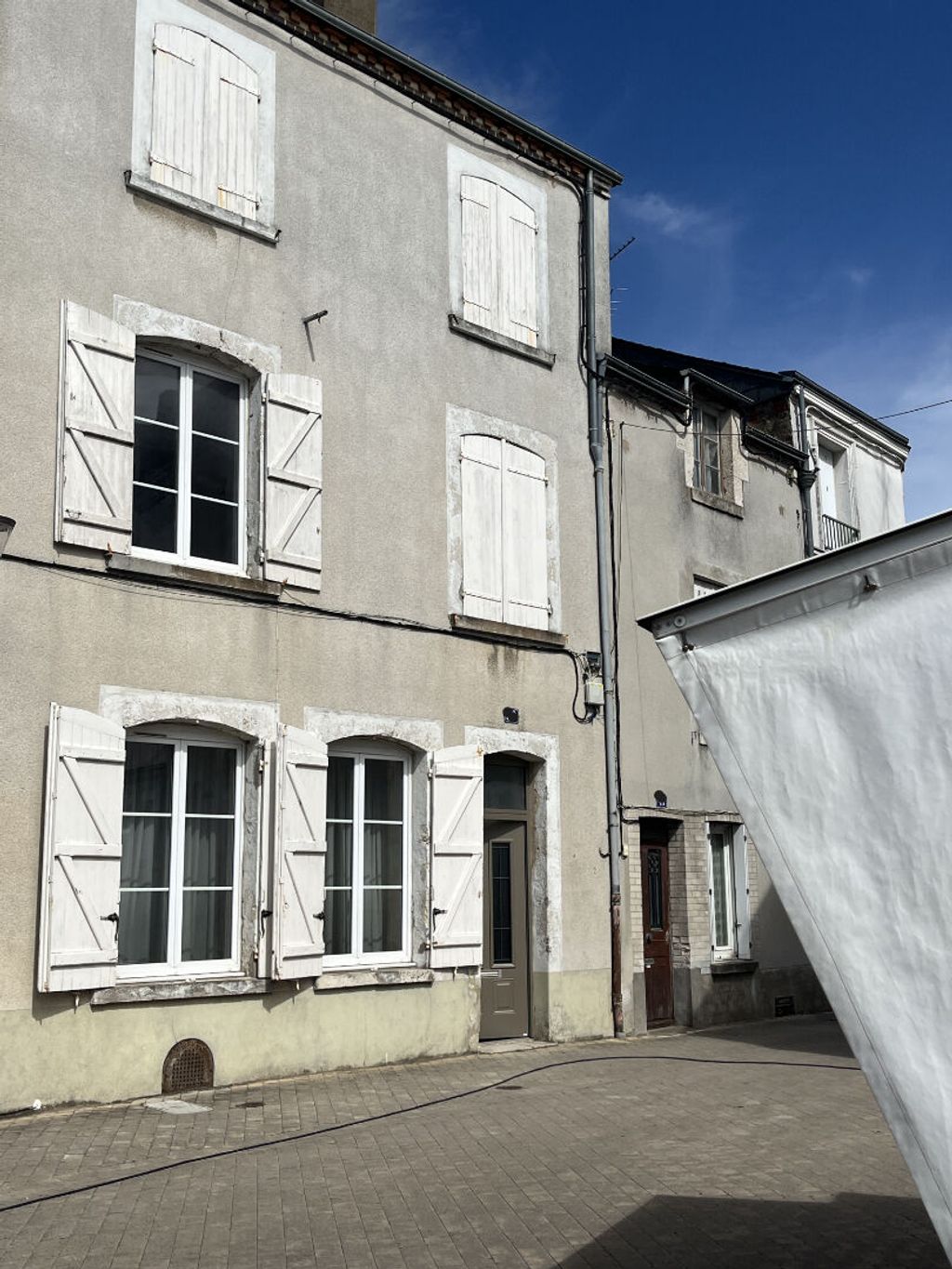 Achat maison à vendre 5 chambres 213 m² - Orléans