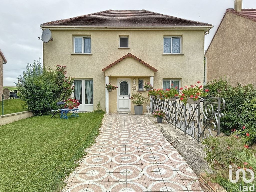 Achat maison à vendre 5 chambres 150 m² - Tours-sur-Marne