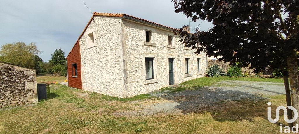 Achat maison à vendre 4 chambres 150 m² - La Crèche