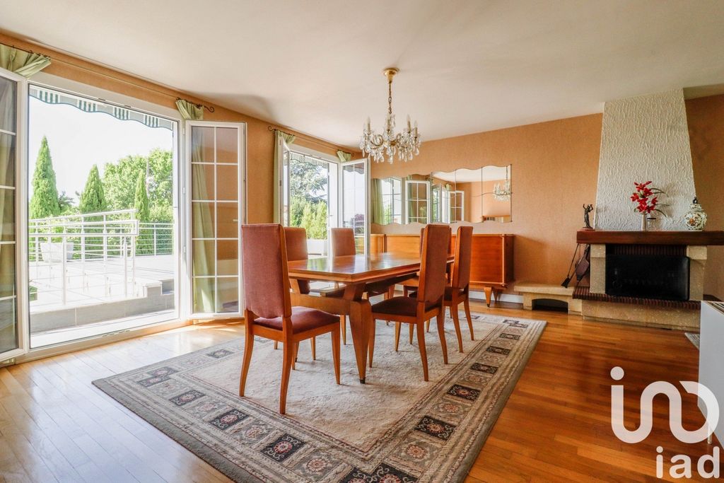 Achat maison à vendre 3 chambres 188 m² - La Ville-du-Bois