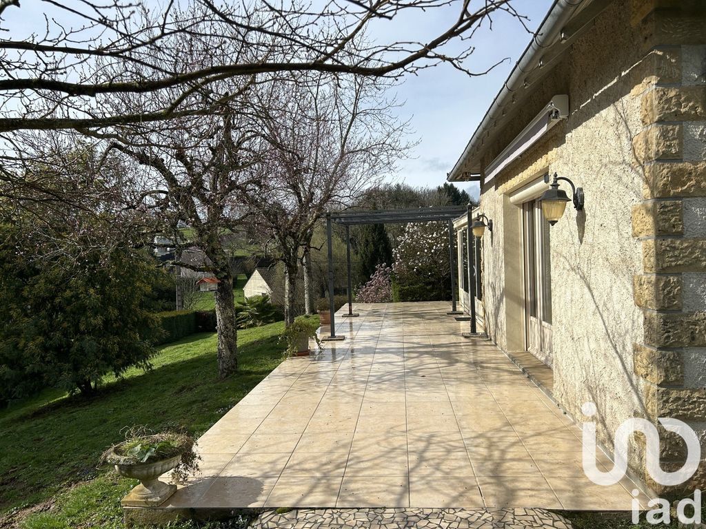 Achat maison à vendre 4 chambres 175 m² - Chabrignac