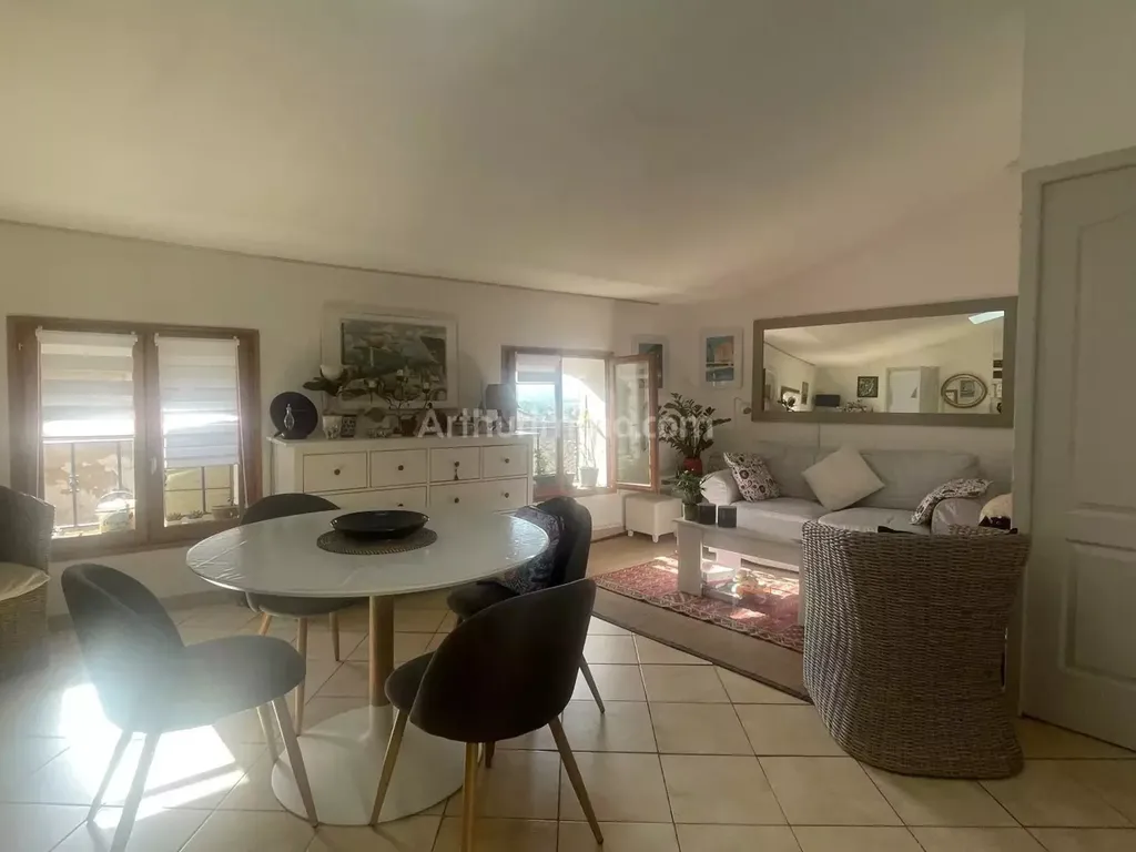 Achat appartement à vendre 3 pièces 44 m² - Pourrières