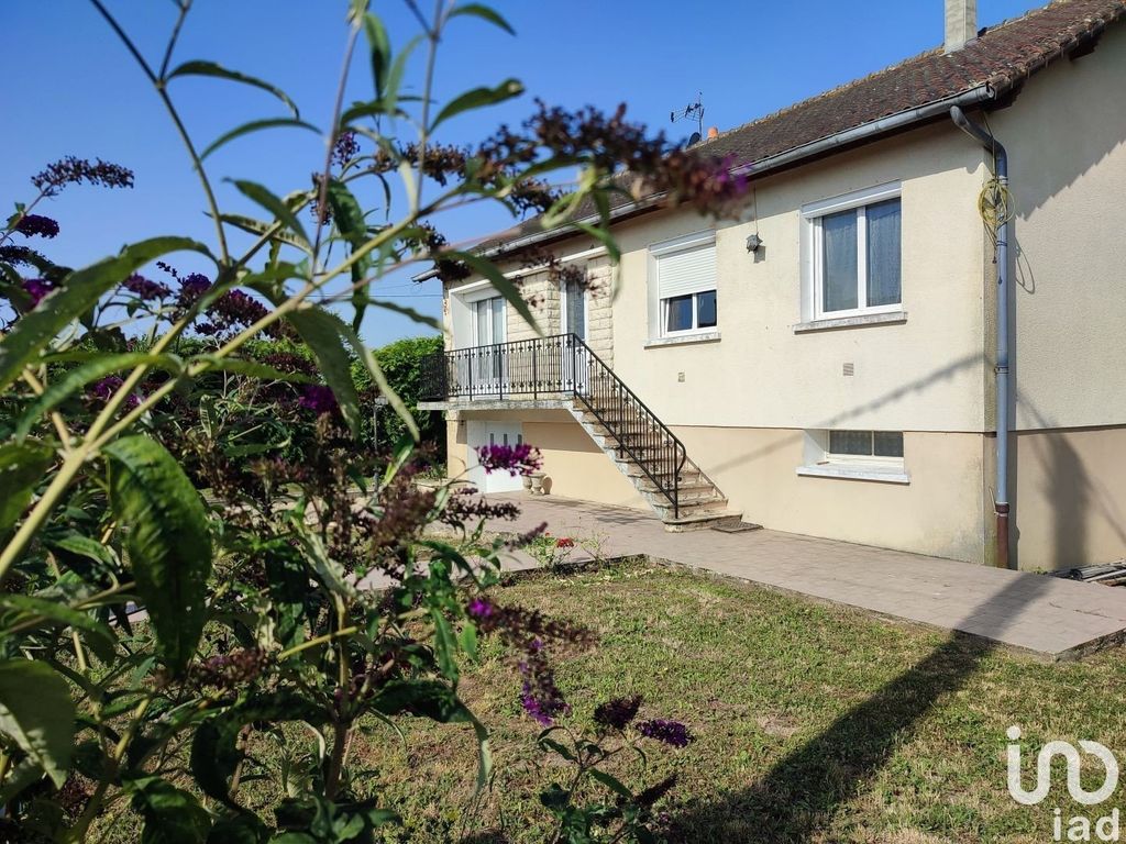 Achat maison à vendre 3 chambres 102 m² - Loudun