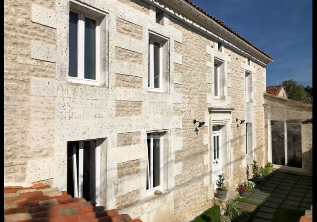 Achat maison à vendre 3 chambres 150 m² - Brie