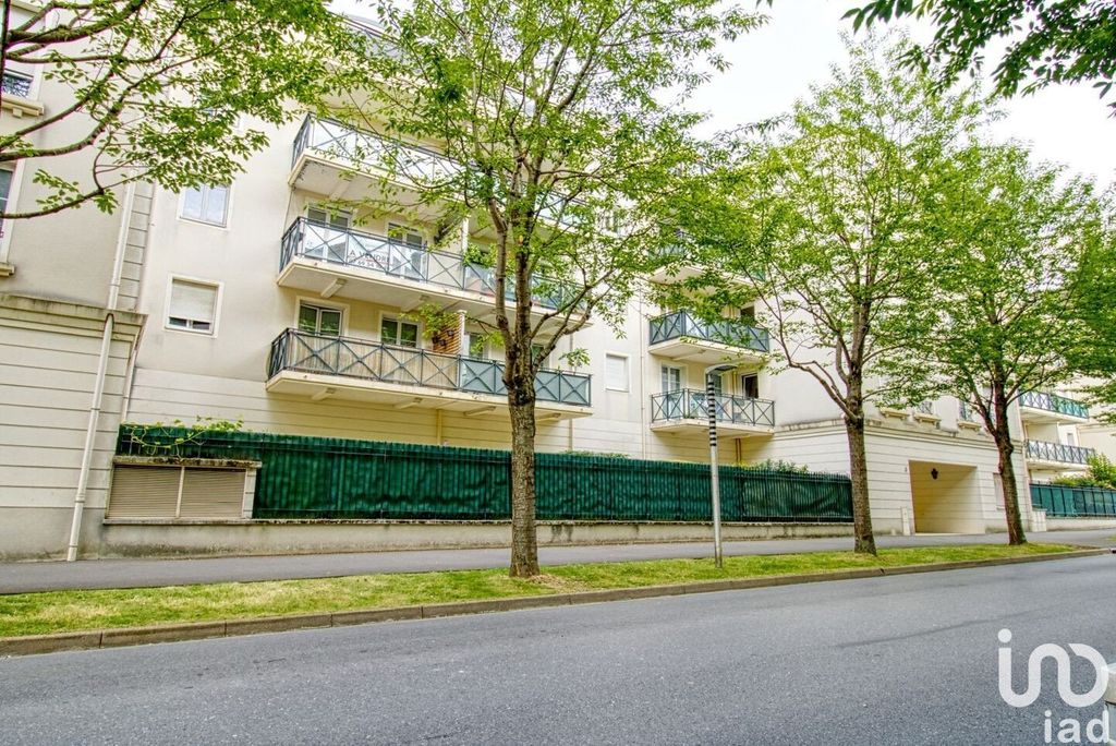 Achat appartement à vendre 2 pièces 43 m² - Bussy-Saint-Georges