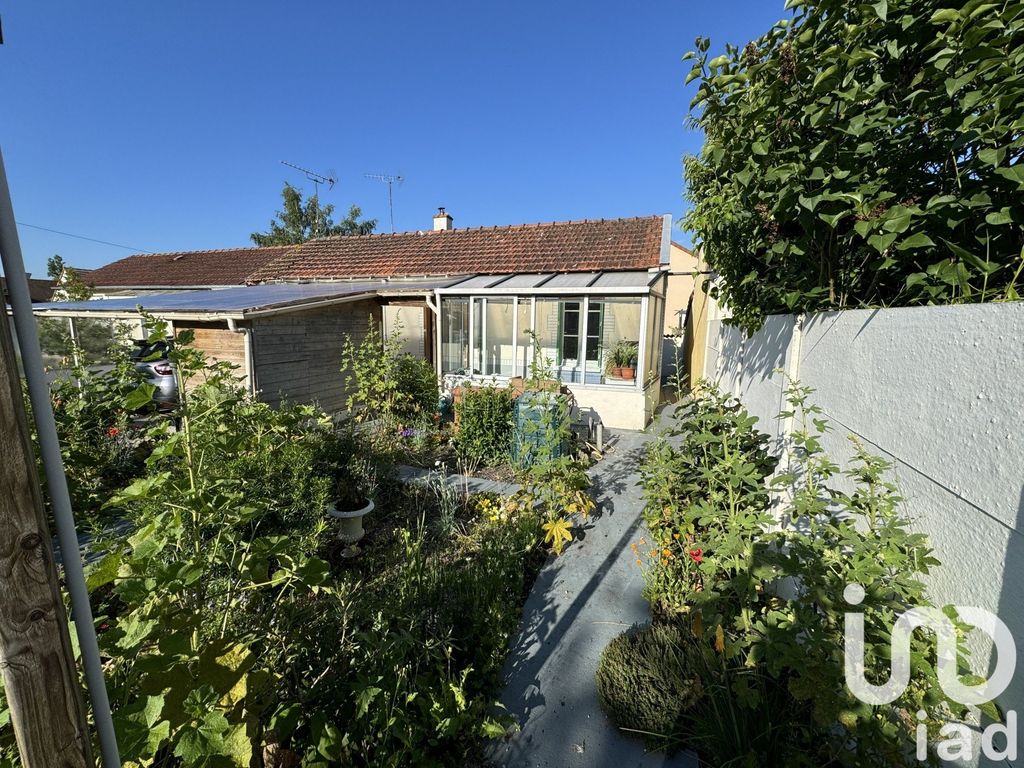 Achat maison à vendre 2 chambres 57 m² - Saran