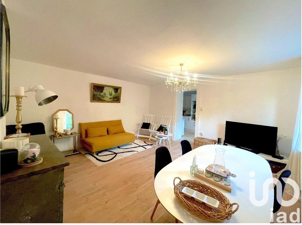 Achat appartement à vendre 2 pièces 63 m² - Saint-Étienne