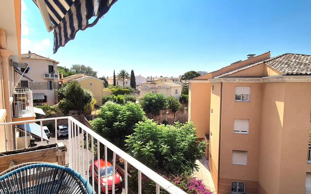 Achat appartement à vendre 3 pièces 51 m² - Toulon