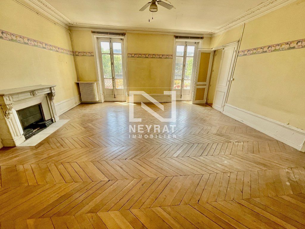 Achat appartement à vendre 4 pièces 122 m² - Chalon-sur-Saône