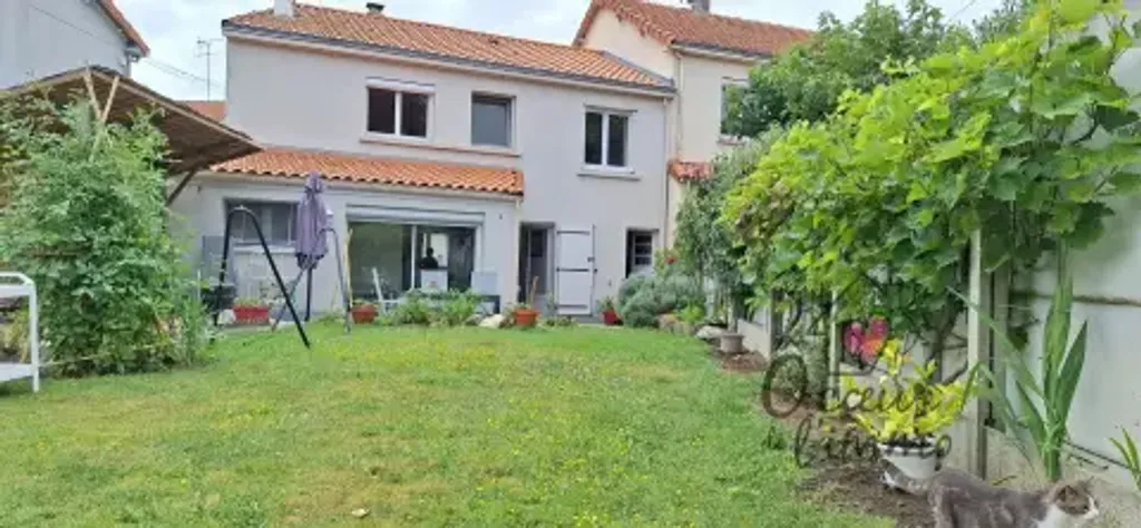 Achat maison à vendre 3 chambres 101 m² - Cholet