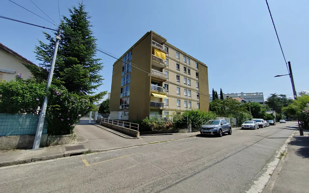 Achat appartement à vendre 4 pièces 81 m² - Grenoble