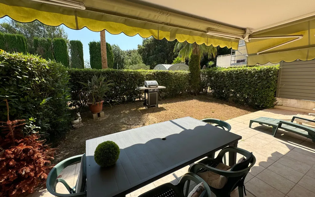 Achat appartement à vendre 2 pièces 46 m² - Cagnes-sur-Mer