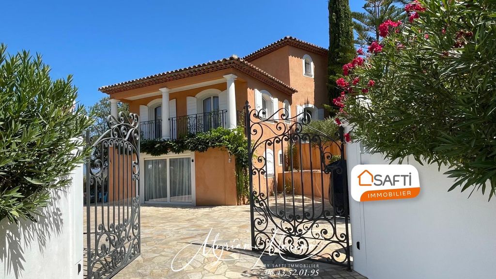 Achat maison à vendre 4 chambres 220 m² - Fréjus