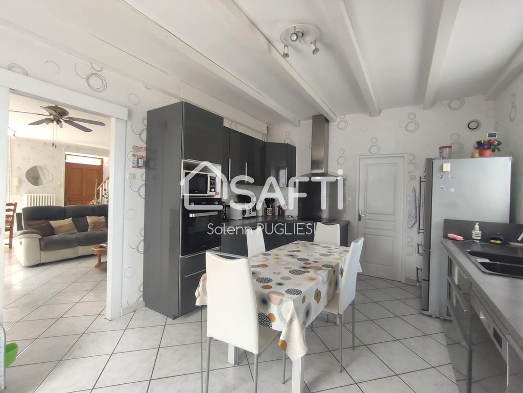 Achat maison à vendre 3 chambres 179 m² - Sillans