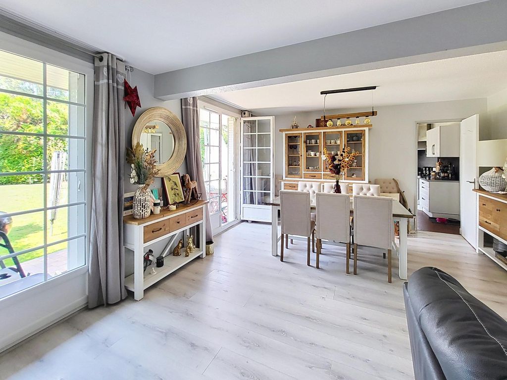 Achat maison à vendre 5 chambres 153 m² - Breuillet