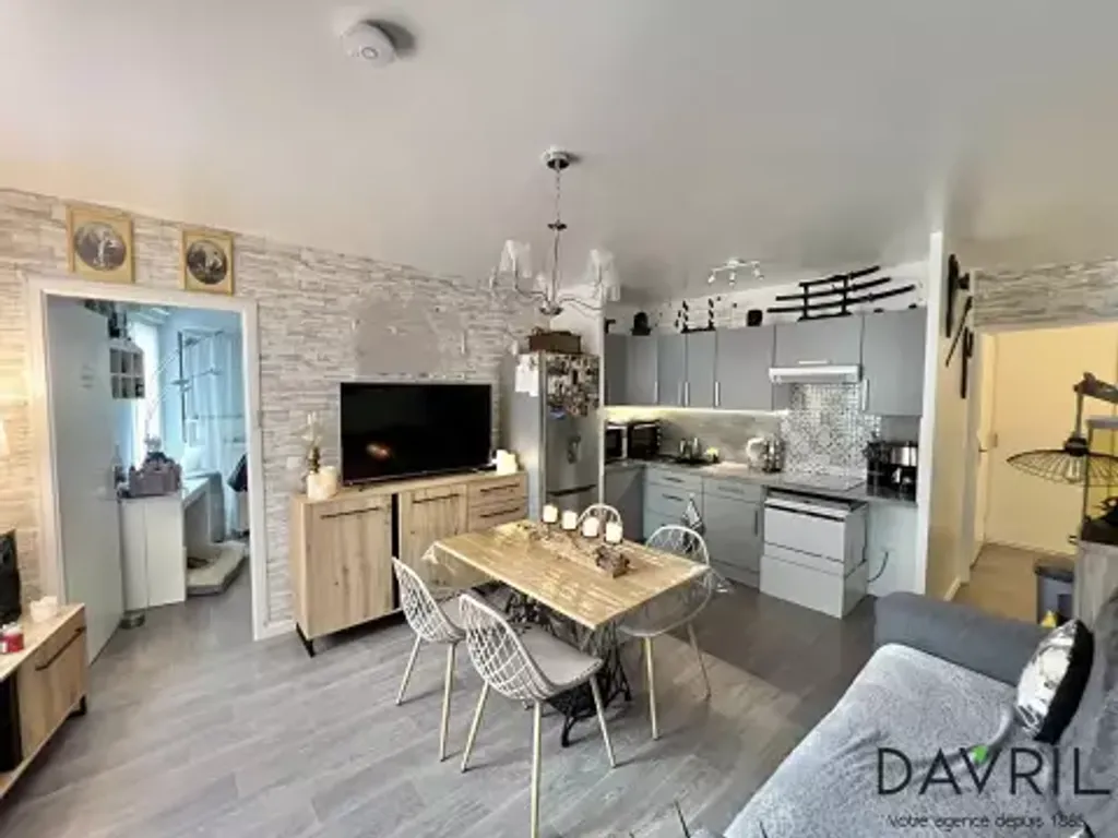 Achat appartement à vendre 2 pièces 43 m² - Jouy-le-Moutier