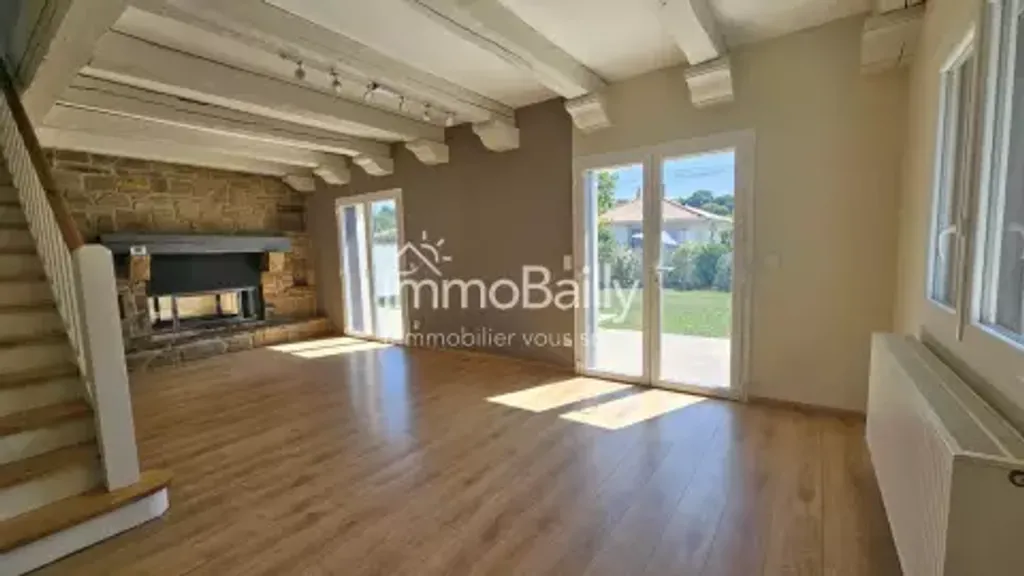 Achat maison à vendre 5 chambres 191 m² - Villenave-d'Ornon