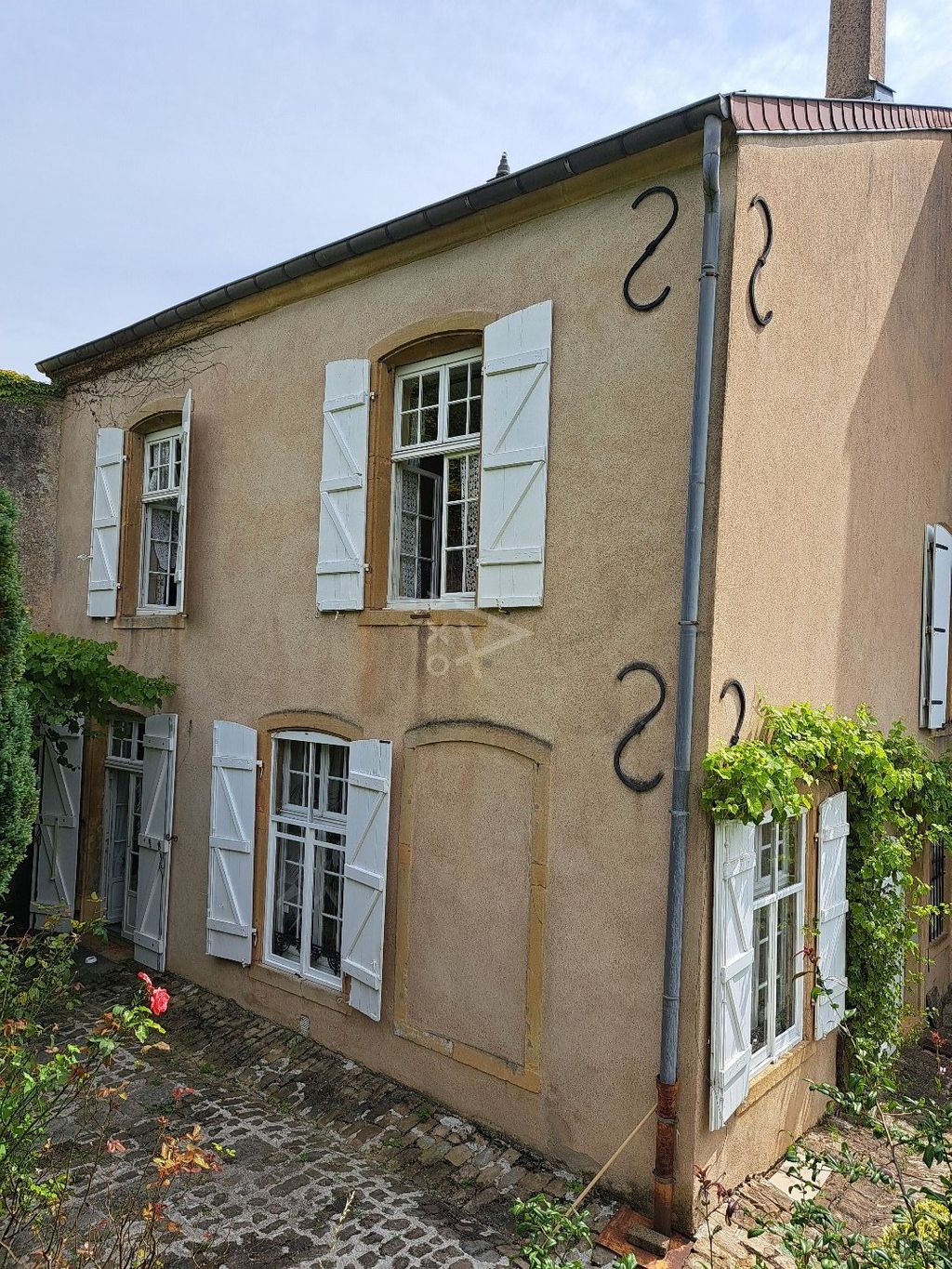 Achat maison à vendre 4 chambres 207 m² - Thionville