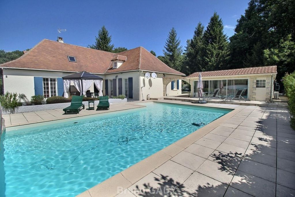 Achat maison à vendre 7 chambres 260 m² - Bergerac