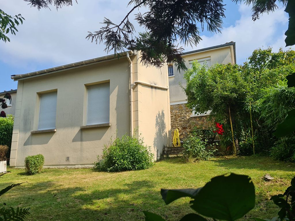 Achat maison à vendre 4 chambres 138 m² - Fontenay-le-Fleury