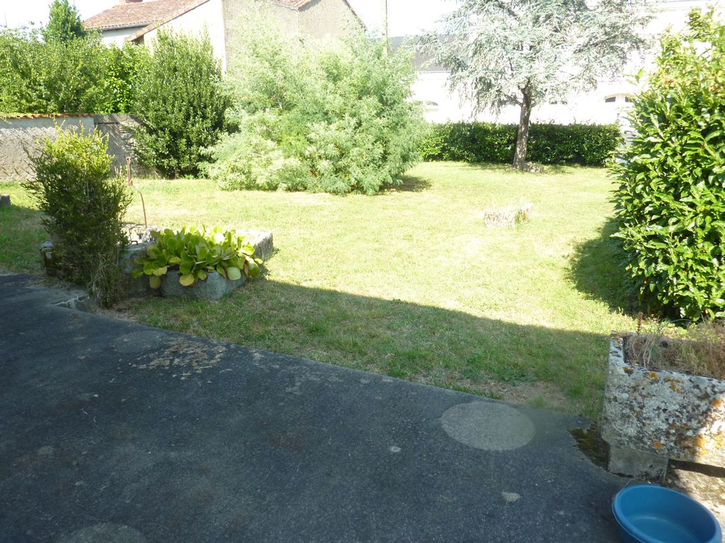 Achat maison 5 chambre(s) - Montmorillon