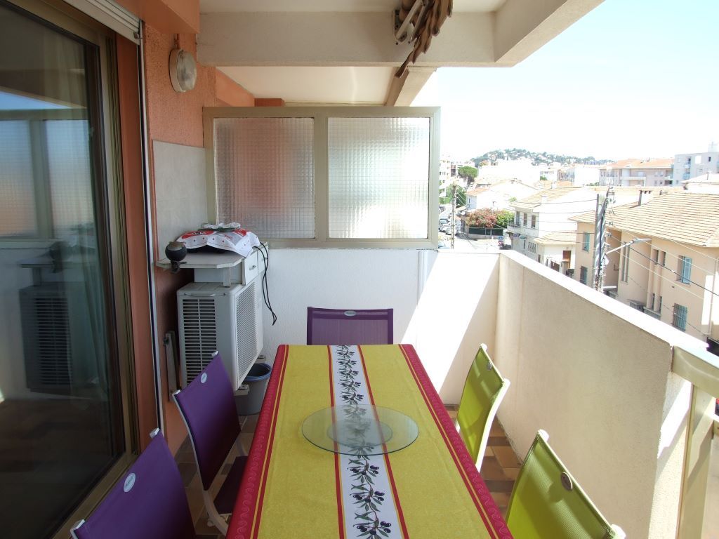 Achat appartement à vendre 3 pièces 82 m² - Fréjus