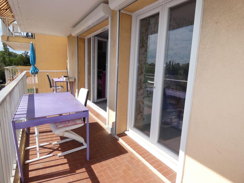 Achat appartement à vendre 4 pièces 75 m² - Fréjus