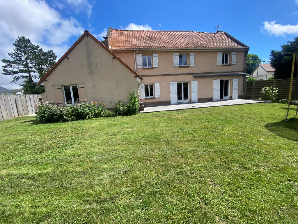 Achat maison à vendre 5 chambres 150 m² - Saint-Sauflieu