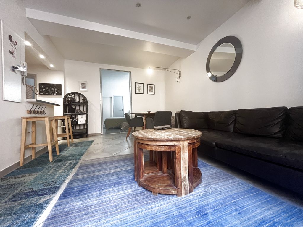 Achat appartement à vendre 2 pièces 50 m² - Cuers