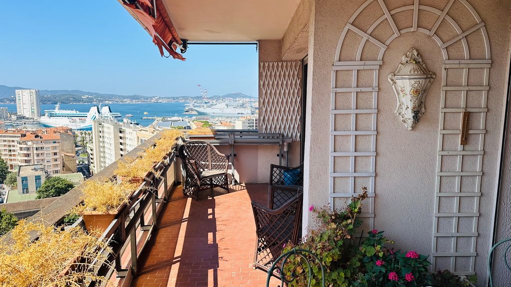 Achat appartement à vendre 4 pièces 90 m² - Toulon