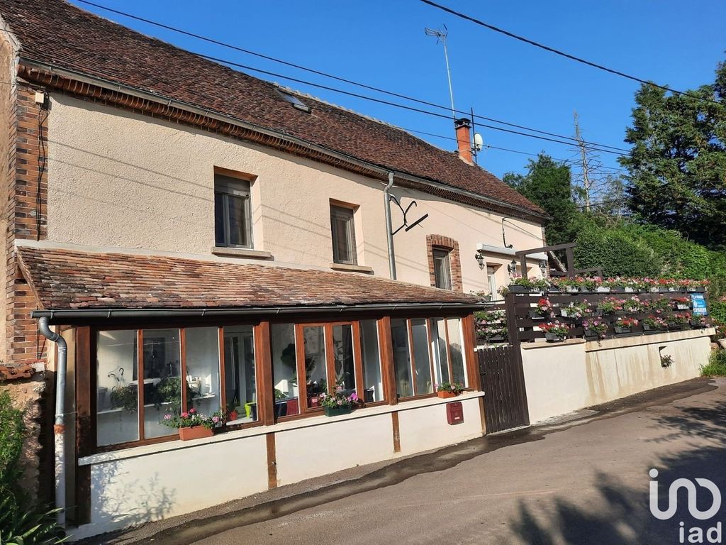 Achat maison à vendre 3 chambres 145 m² - Villeneuve-sur-Yonne