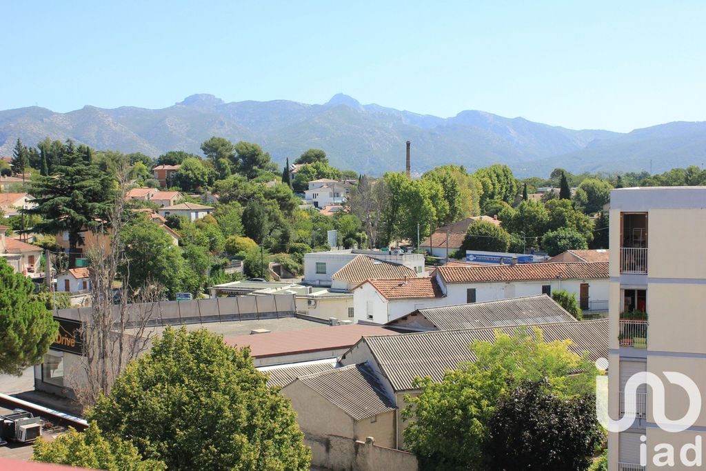 Achat appartement à vendre 4 pièces 80 m² - Aubagne