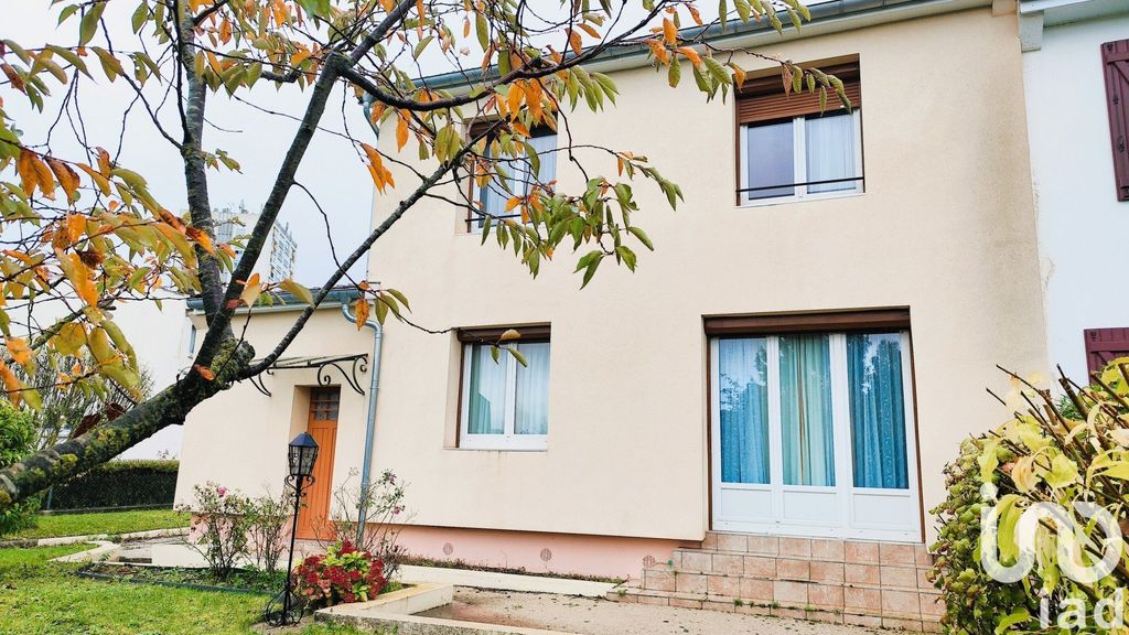 Achat maison à vendre 3 chambres 81 m² - Châlons-en-Champagne